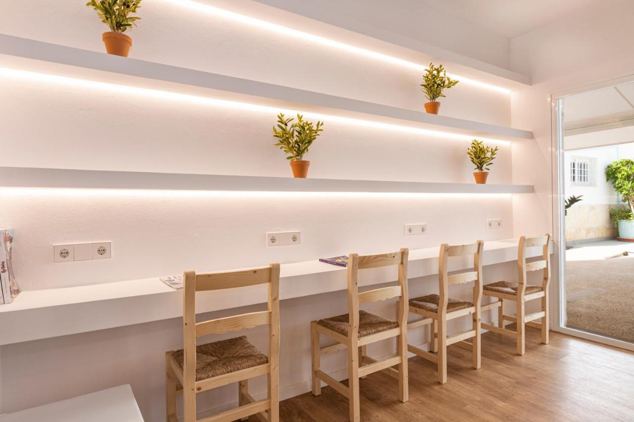 Apartamentos Los Arcos Santa Eulària des Riu Extérieur photo